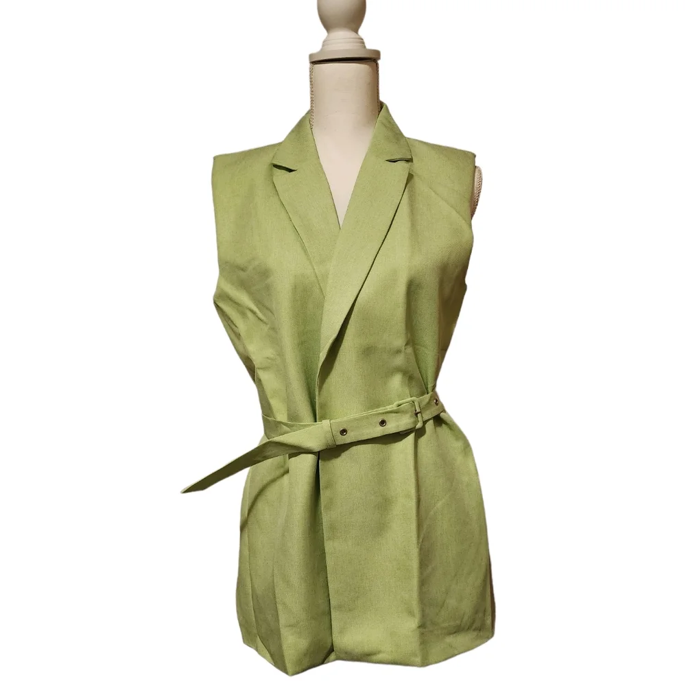 Love Bonito Althaea Belted Tailored Vest - Picture 3 of 8